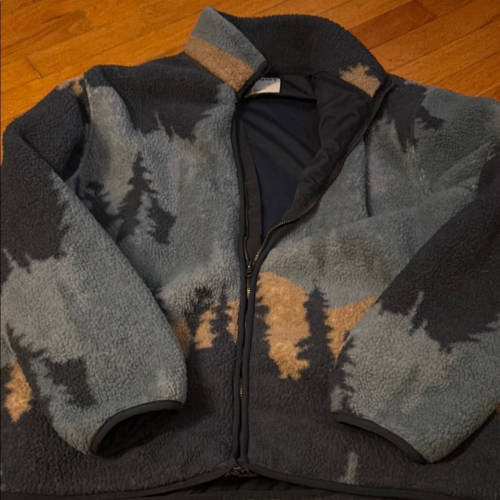 Cozy Fleece Jacket with Forest Design